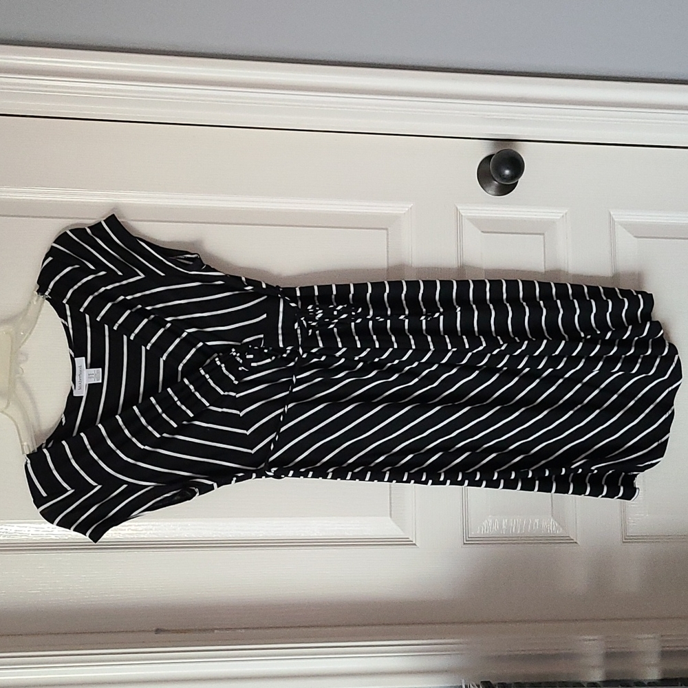 SizeM Motherhood Maternity dress